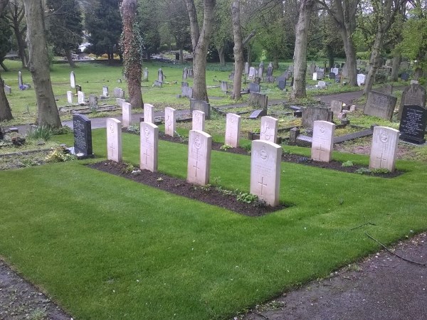 Commonwealth War Graves Ashbourne Cemetery
