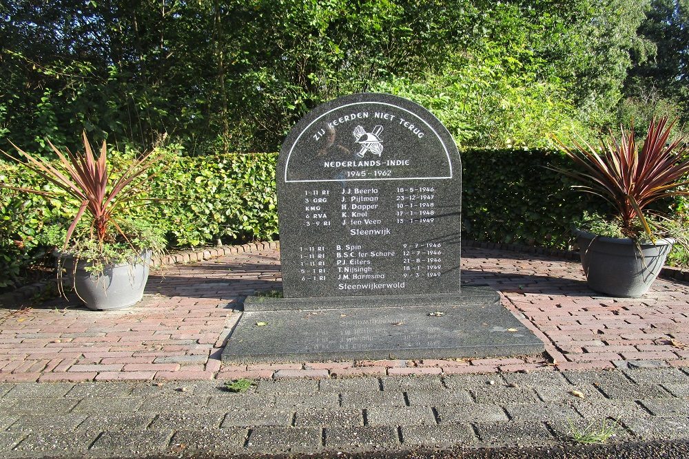 Indi-Monument Begraafplaats Thijhof Steenwijkerwold
