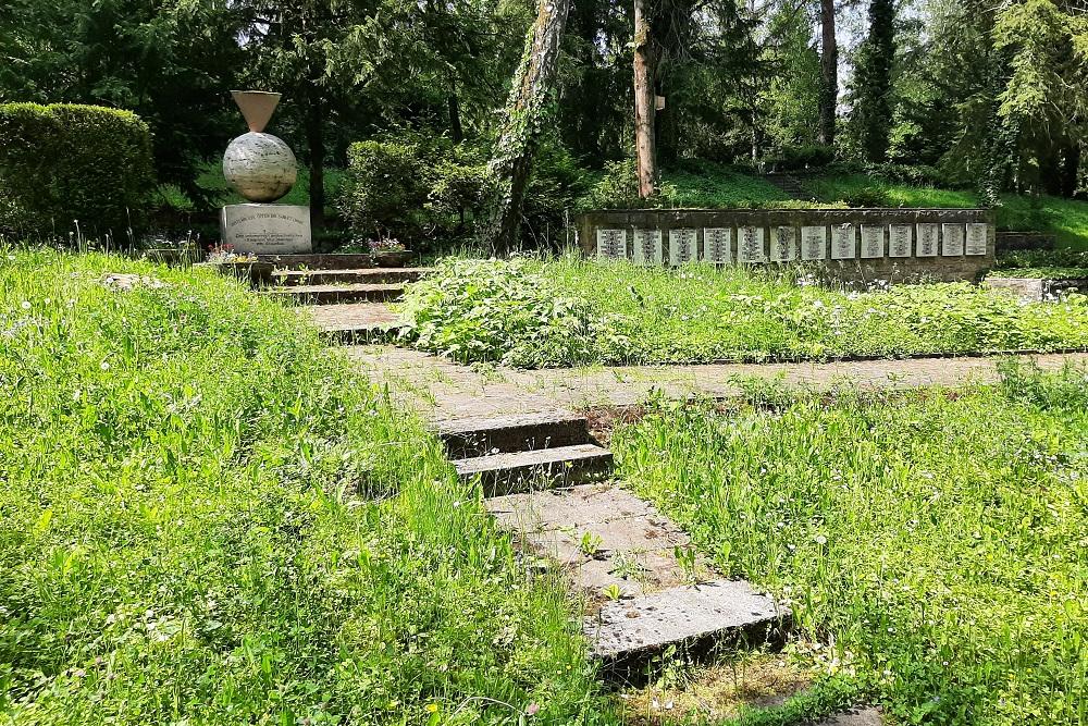 Ereveld Oorlogsgraven Nazi-Bewind Historische Begraafplaats Weimar #4