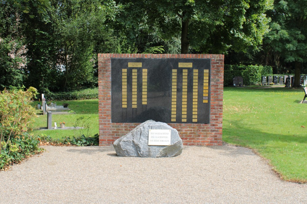 Oorlogsmonument Stevoort Begraafplaats