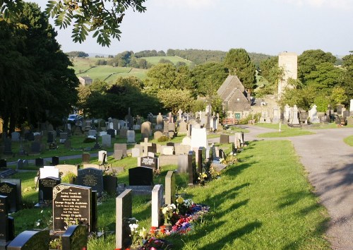 Commonwealth War Graves Oakworth Cemetery