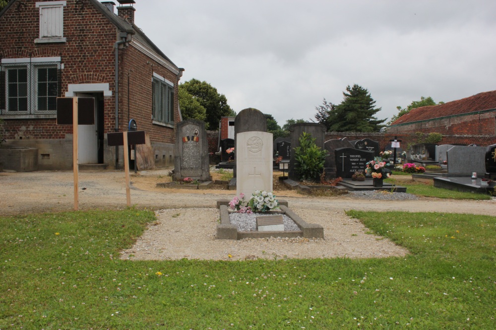 Commonwealth War Grave Bertem