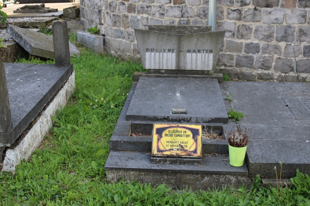 Belgian Graves Veterans Piton