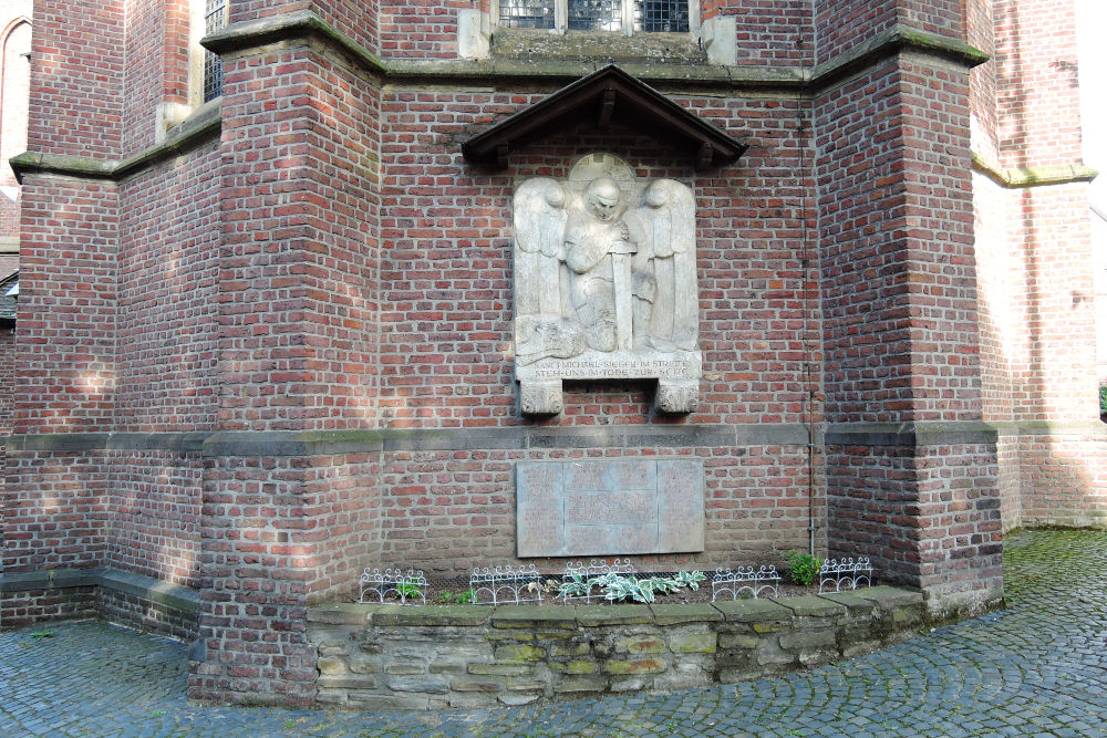 War Memorial Schaag #2