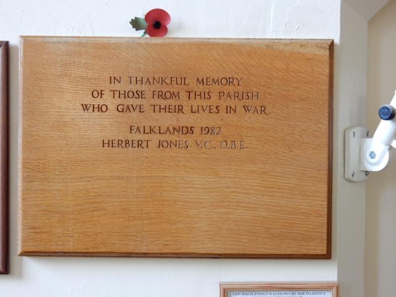 Gedenkteken Herbert Jones VC, OBE