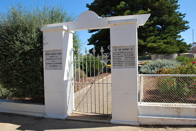 War Memorial Gates Ardrossan