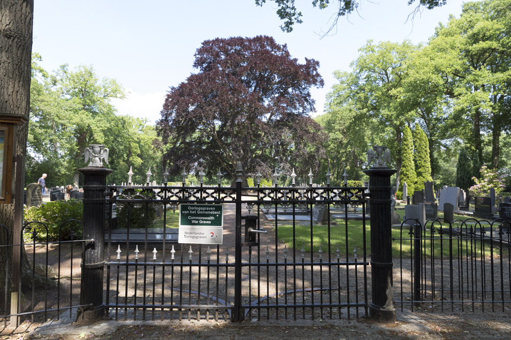 Nederlandse Oorlogsgraven Begraafplaats 