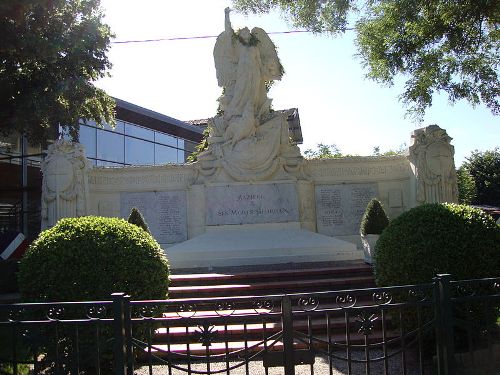War Memorial Bazige