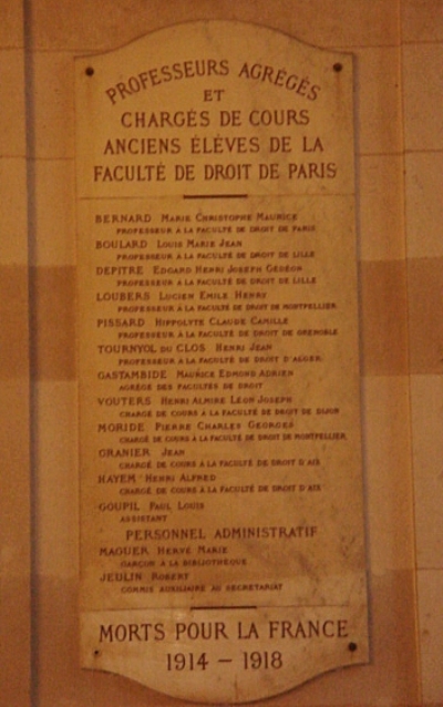Gedenktekens Facult de droit Parijs