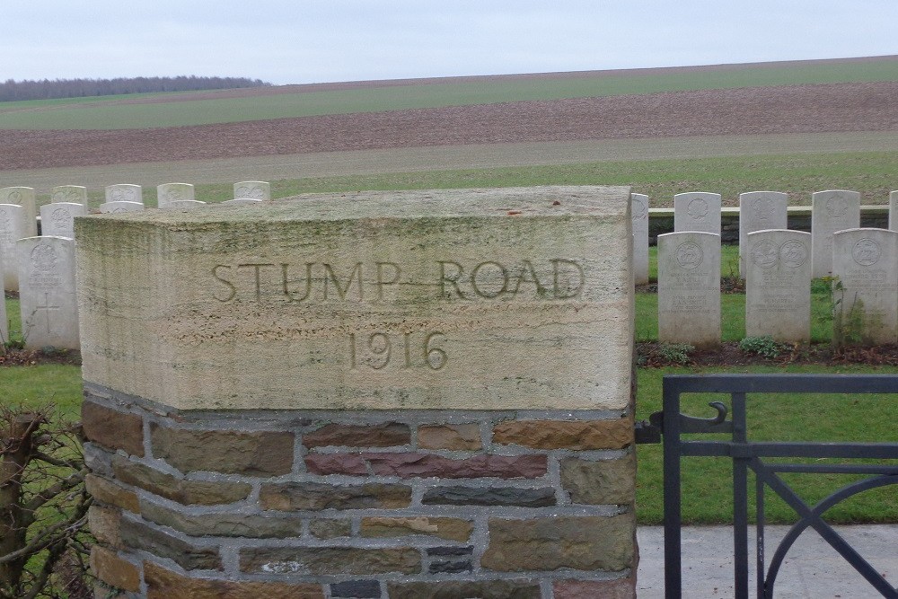 Commonwealth War Cemetery Stump Road #2