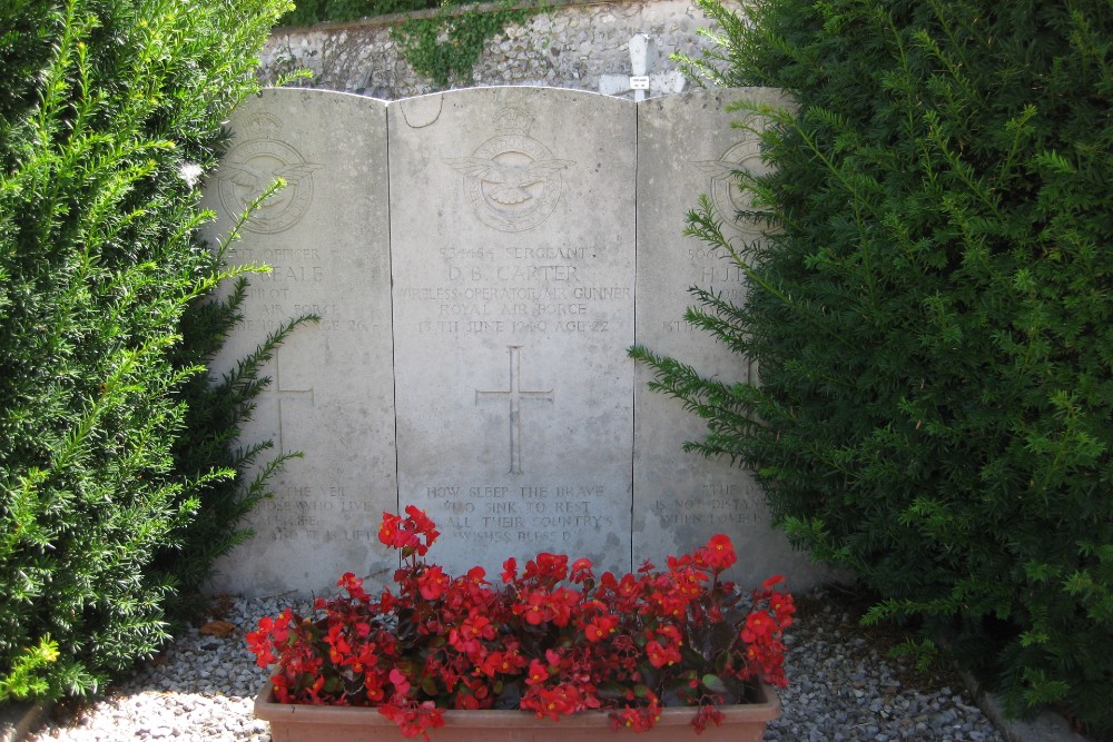 Commonwealth War Graves Merey