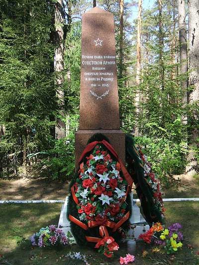 Massagraf Sovjet Soldaten Zelenogorsk 1941-1944
