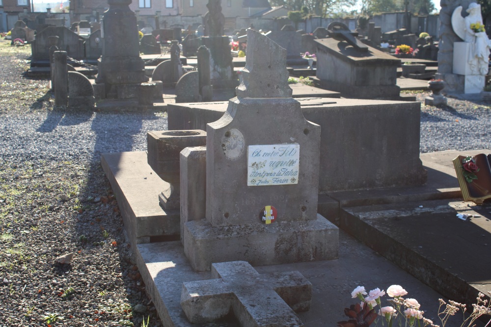 Belgian War Graves Morlanwelz