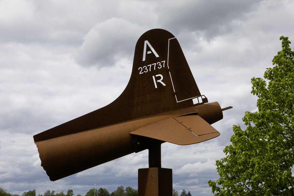 Monument B17G-42-37737 Tennessee Toddy #3