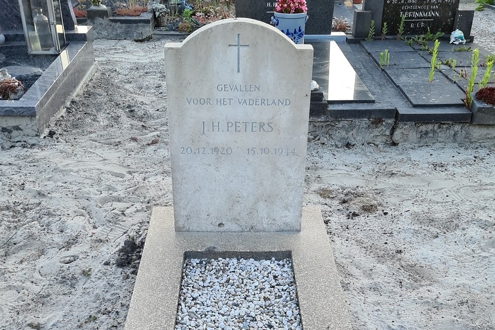 Nederlandse Oorlogsgraven Rooms Katholieke Begraafplaats Zwartemeer