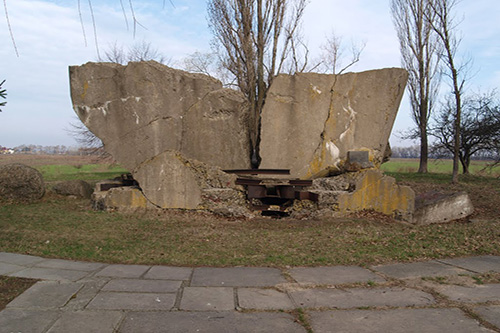 Stalin Line - Remains Bunker No. 181