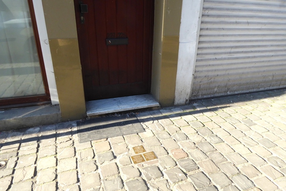 Stolpersteine Blaesstraat 227 #2