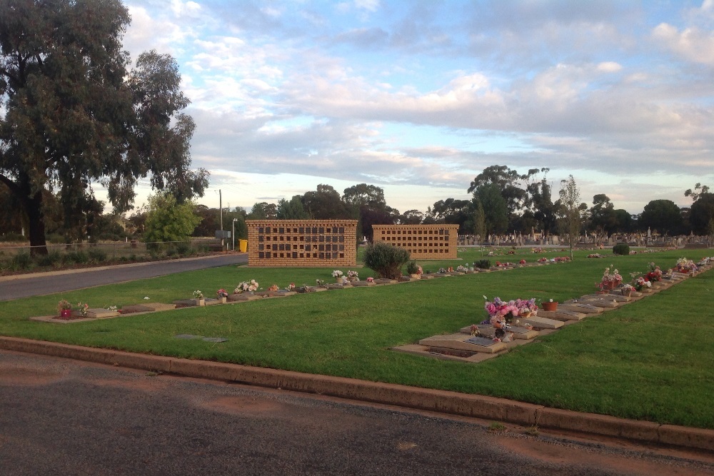 Commonwealth War Graves Wyalong Cemetery