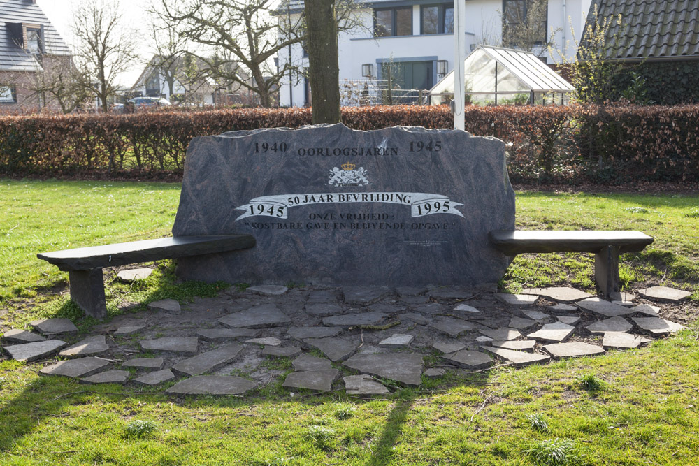 Liberation Memorial Uddel