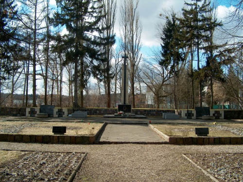 Poolse Oorlogsbegraafplaats Powsin
