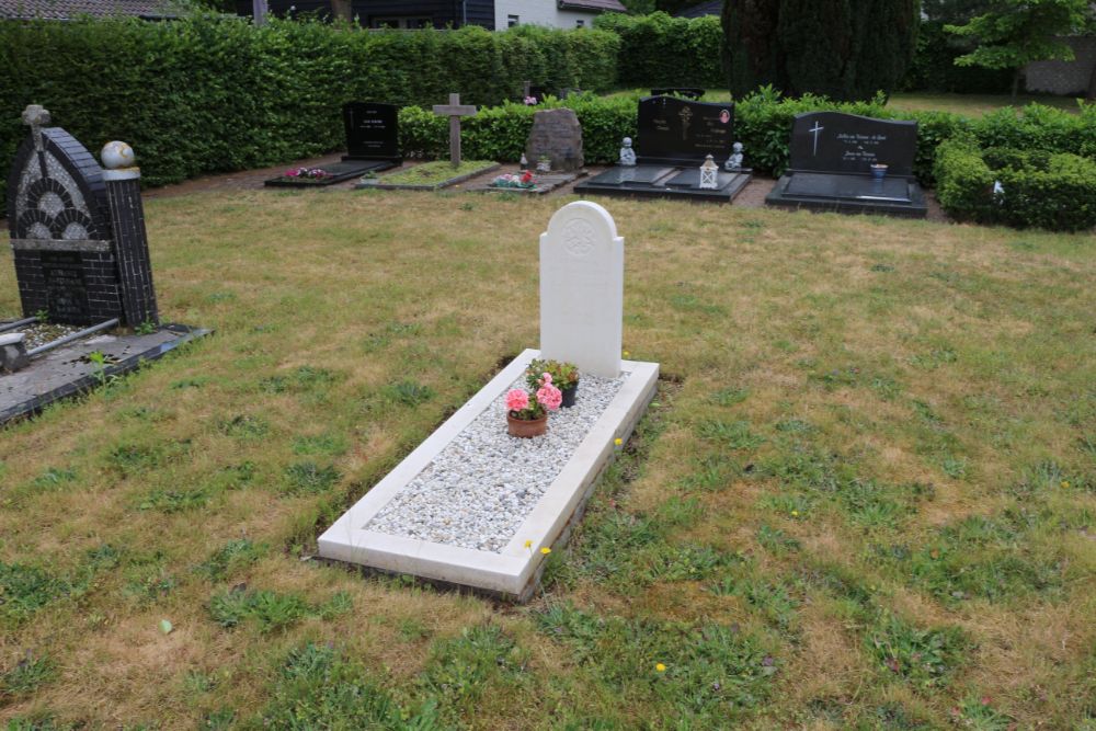 Dutch War Grave Roman Catholic Cemetery Dorst