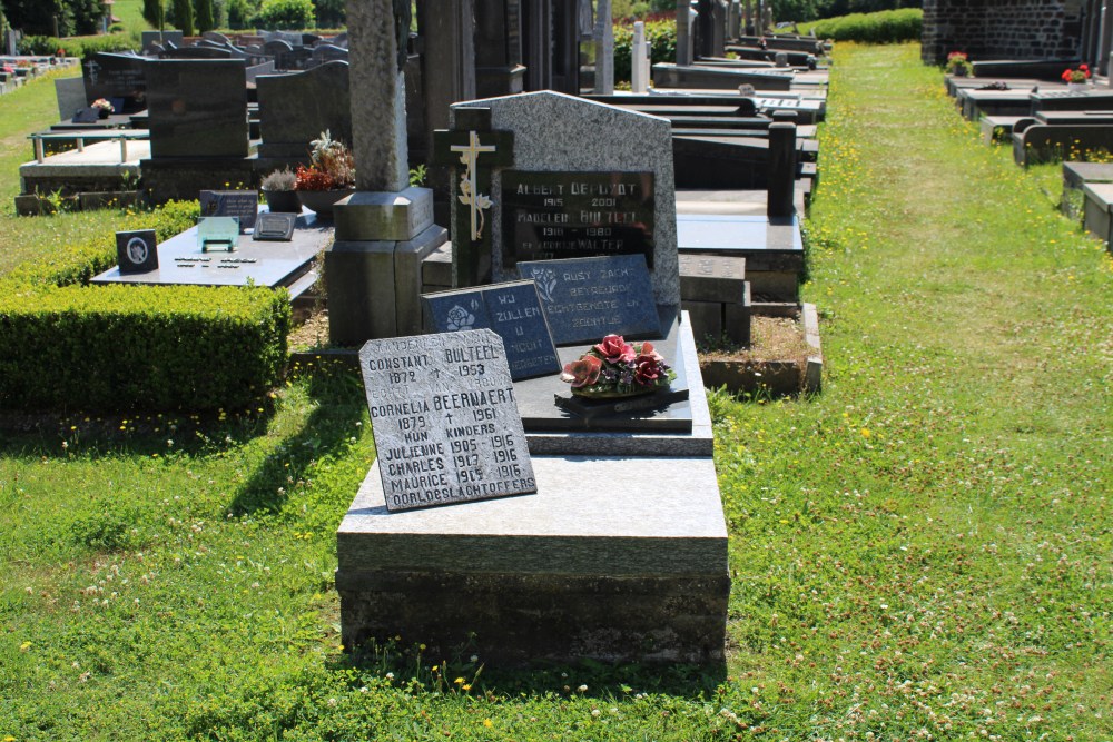 Belgian War Graves Reningelst #5