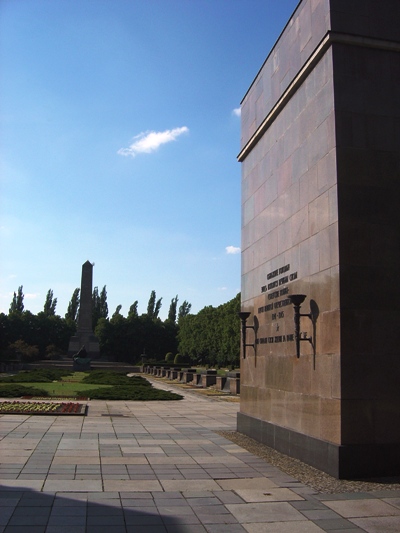 Soviet War Memorial (Schnholzer Heide)