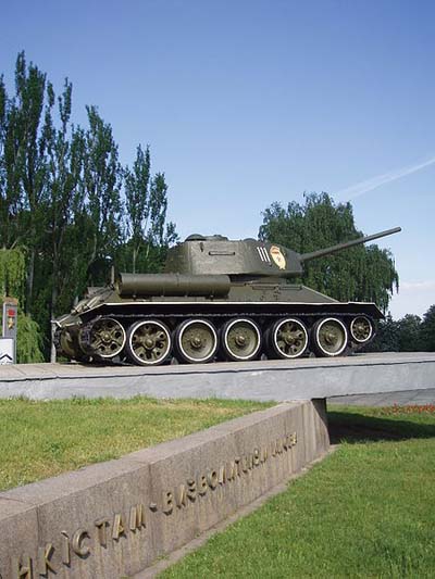 Bevrijdingsmonument (T-34/85 Tank) Kiev