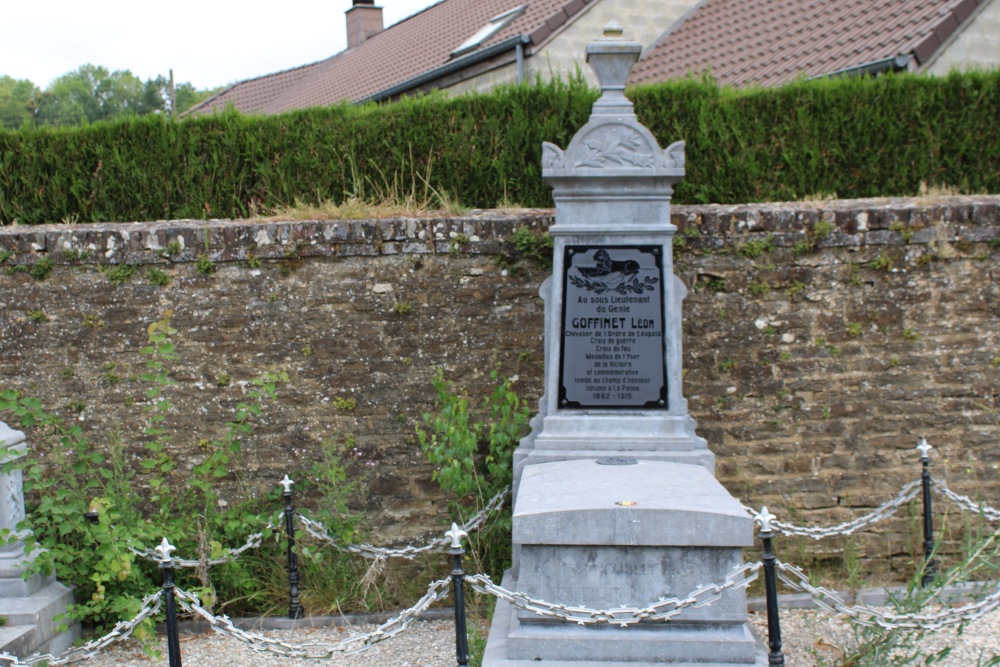 Belgische Oorlogsgraven Chenois