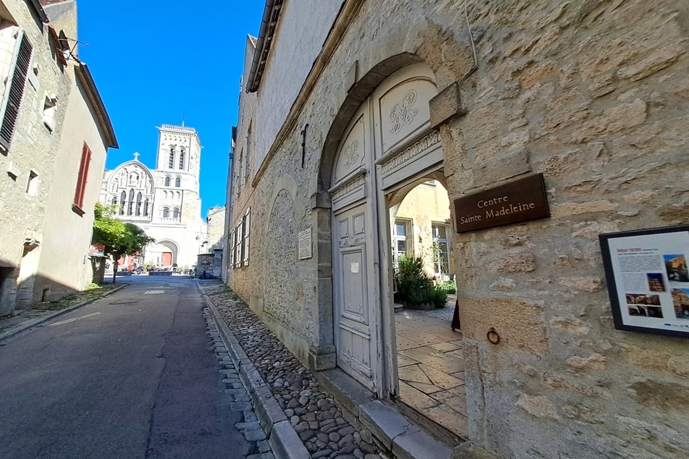 Memorial  Boarding School Vézelay #2