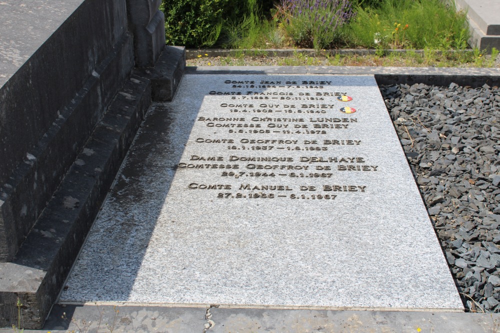 Belgische Oorlogsgraven Ethe	