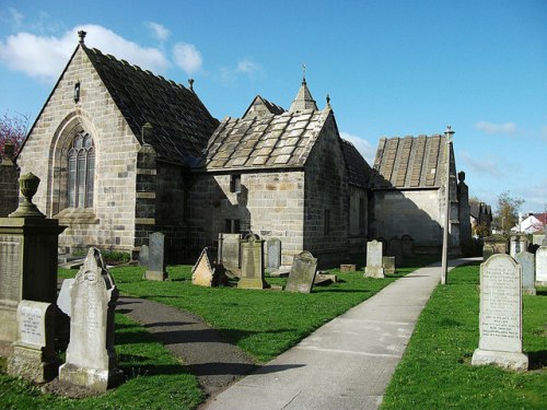 Commonwealth War Graves Corstorphine Parish Churchyard