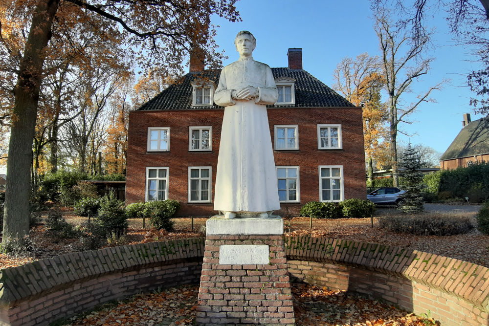 Monument Pastoor Bastiaansen