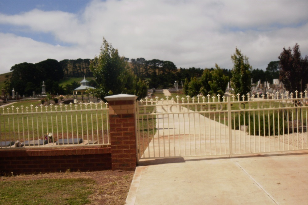 Oorlogsgraven van het Gemenebest Lancefield Cemetery