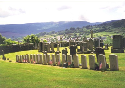 Commonwealth War Graves Kilbride Old Churchyard