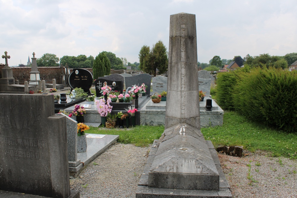 Belgische Oorlogsgraven Saint-Amand	