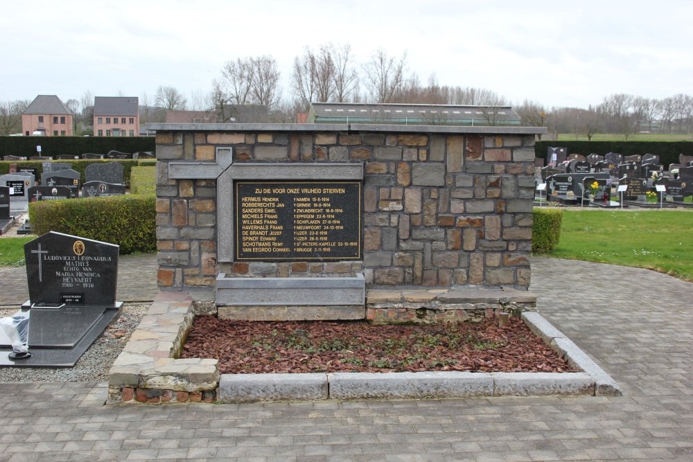 Oorlogsmonument Begraafplaats Droeshout