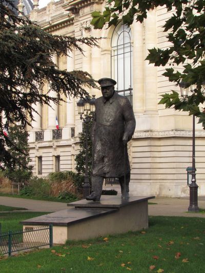 Monument Winston Churchill Parijs