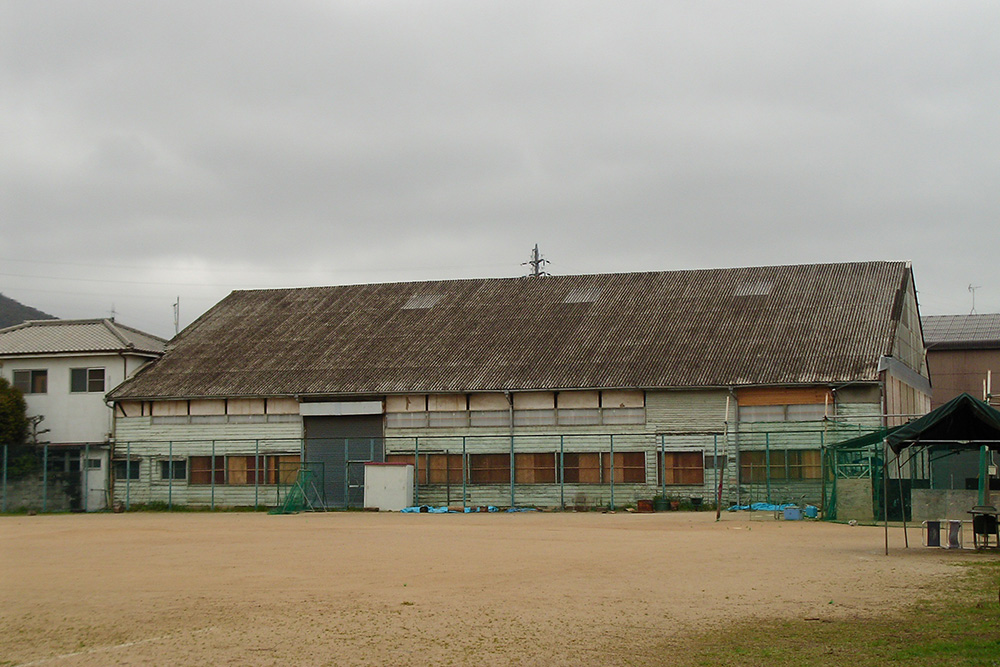Remains Uzurano Air Base