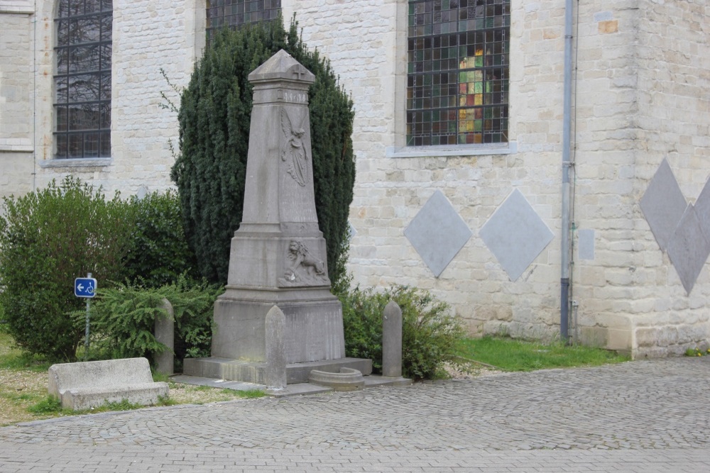 War Memorial Vlezenbeek