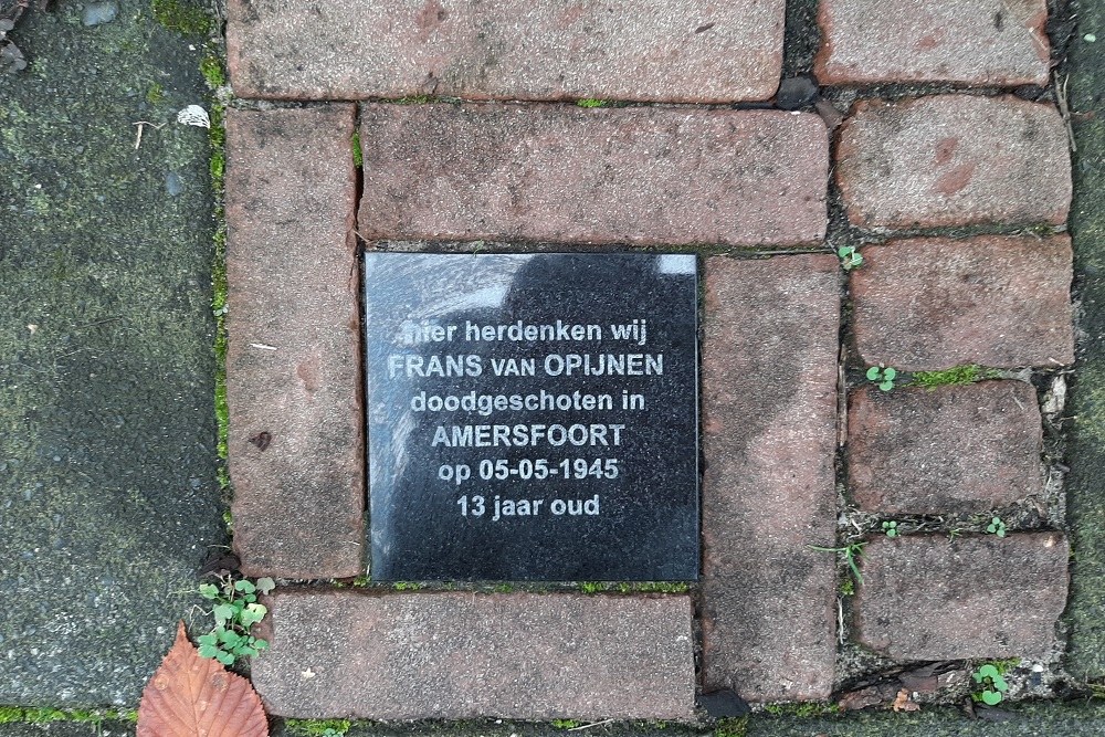 Memorial Stone Rijnstraat 37