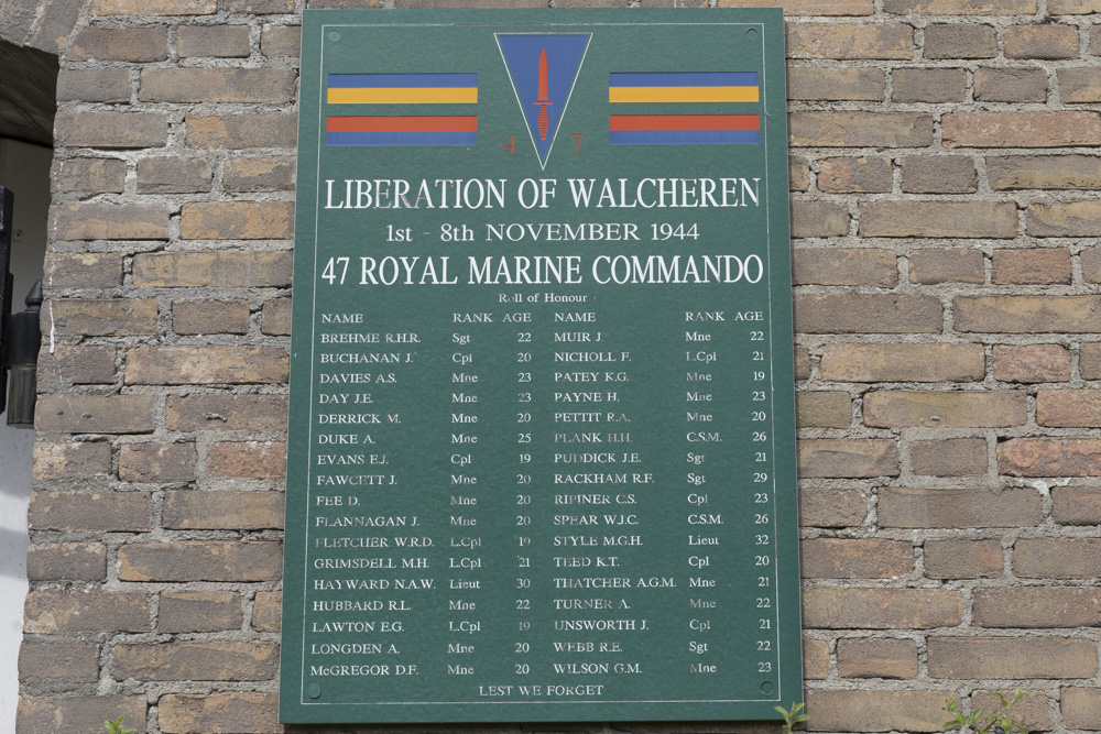 Gedenkteken 47th Royal Marines Commando Dishoek