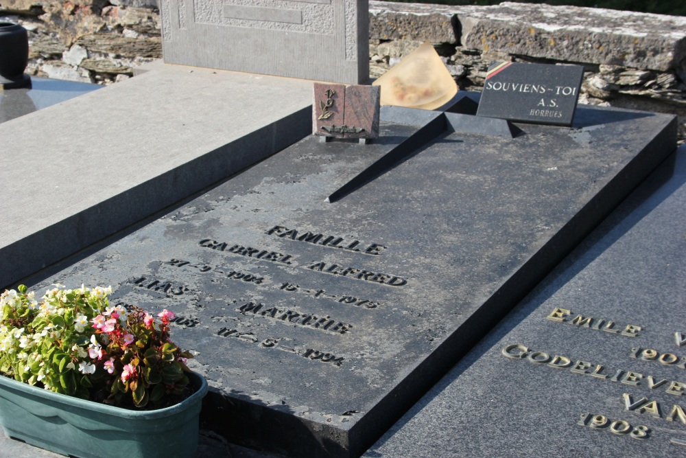 Belgian Graves Veterans Hoves	