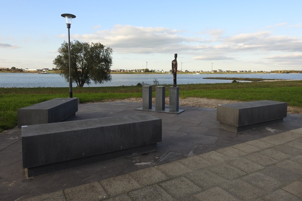Monument Merwedegijzelaars Werkendam