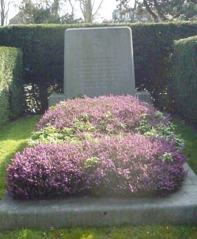 Where is Memorial Bombardment Bezuidenhout - Den Haag - TracesOfWar.com