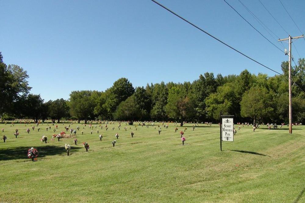 American War Graves Sunset Memorial Park Cemetery