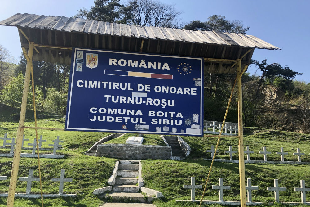Oorlogsbegraafplaats Cimitirul De Onoare Turnu Rosu Boița