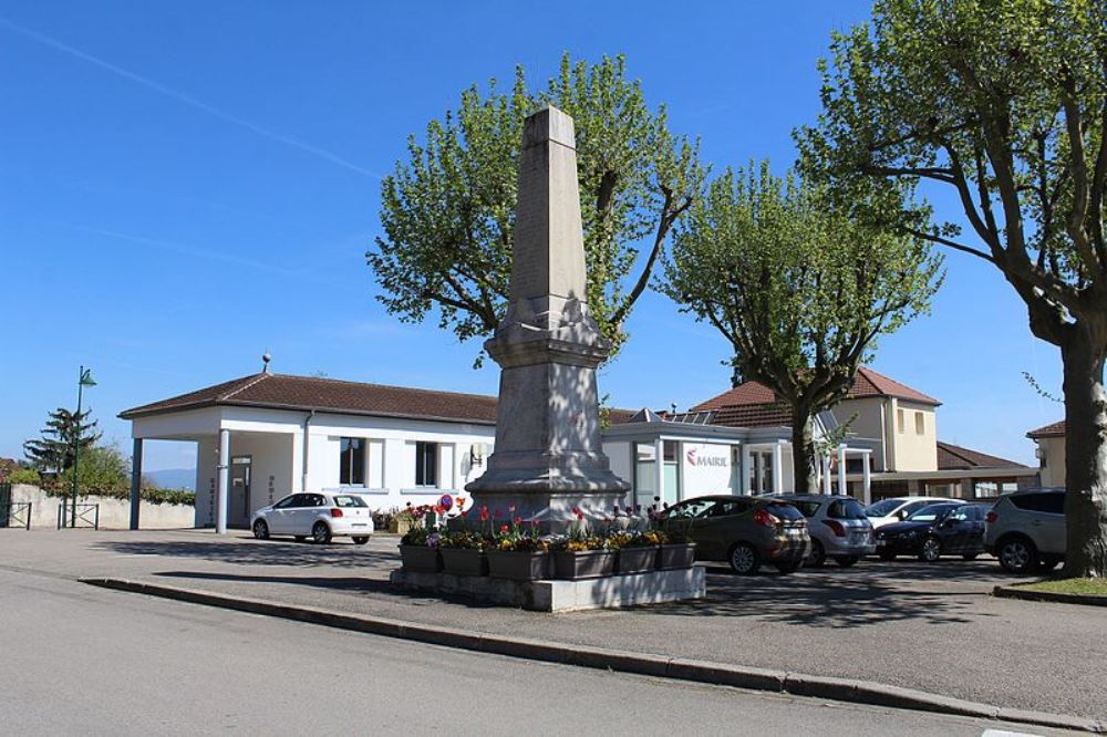 Oorlogsmonument Bourg-Saint-Christophe