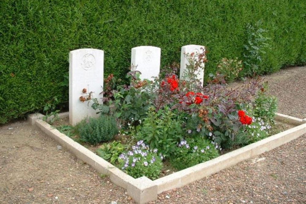 Commonwealth War Graves La Herlire