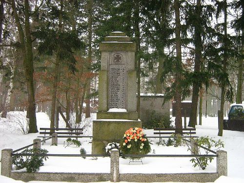 War Memorial Lcknitz